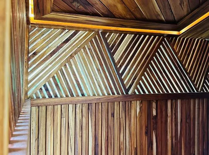 Lodge Tamarindo Pura Selva Eco Tree House Guatemala de Santa Rosa