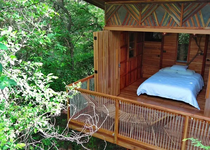 Tamarindo Pura Selva Eco Tree House Lodge Guatemala de Santa Rosa